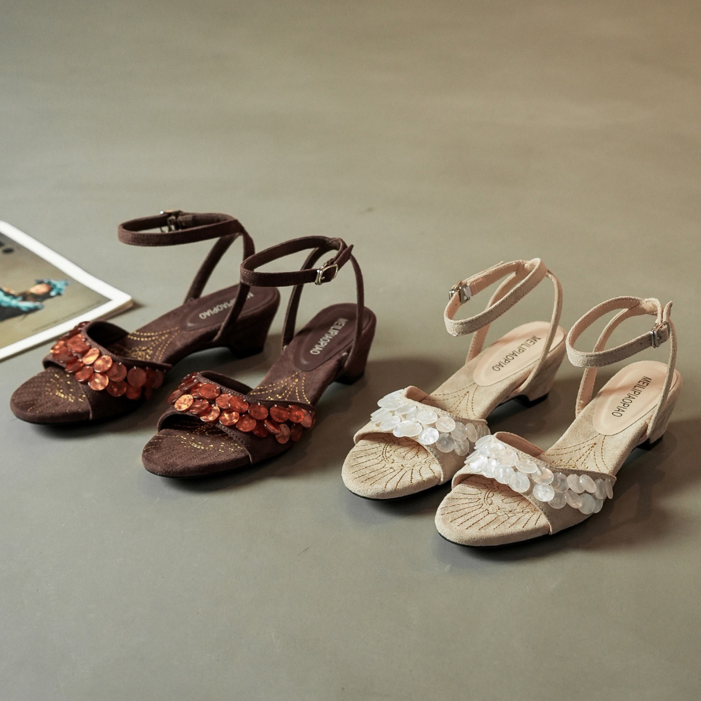 Crape Myrtle Italian Classic Sequin Open Toe Sandals for Women Summer New Style Versatile Commuter Kitten Heel Sandals