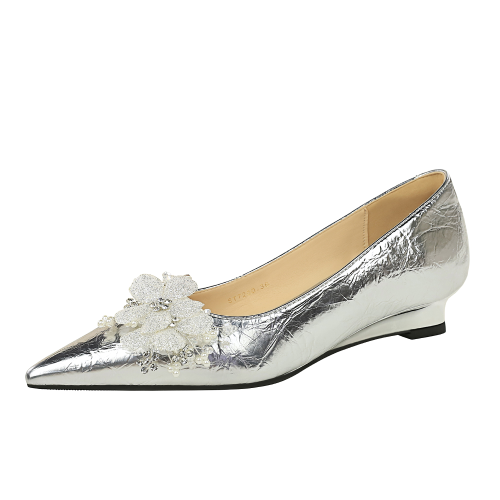 Korean Style Pointed Toe Wedge Heel Shoes with Metal Hand Print Rhinestone Flower Women's Slip On Low Top Shoes - Image 5